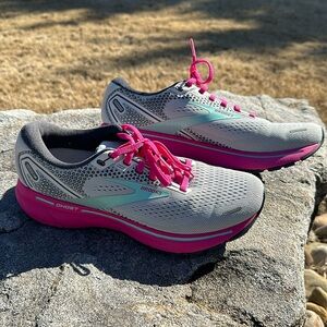 Women’s Brooks Ghost 14 Size 8.5